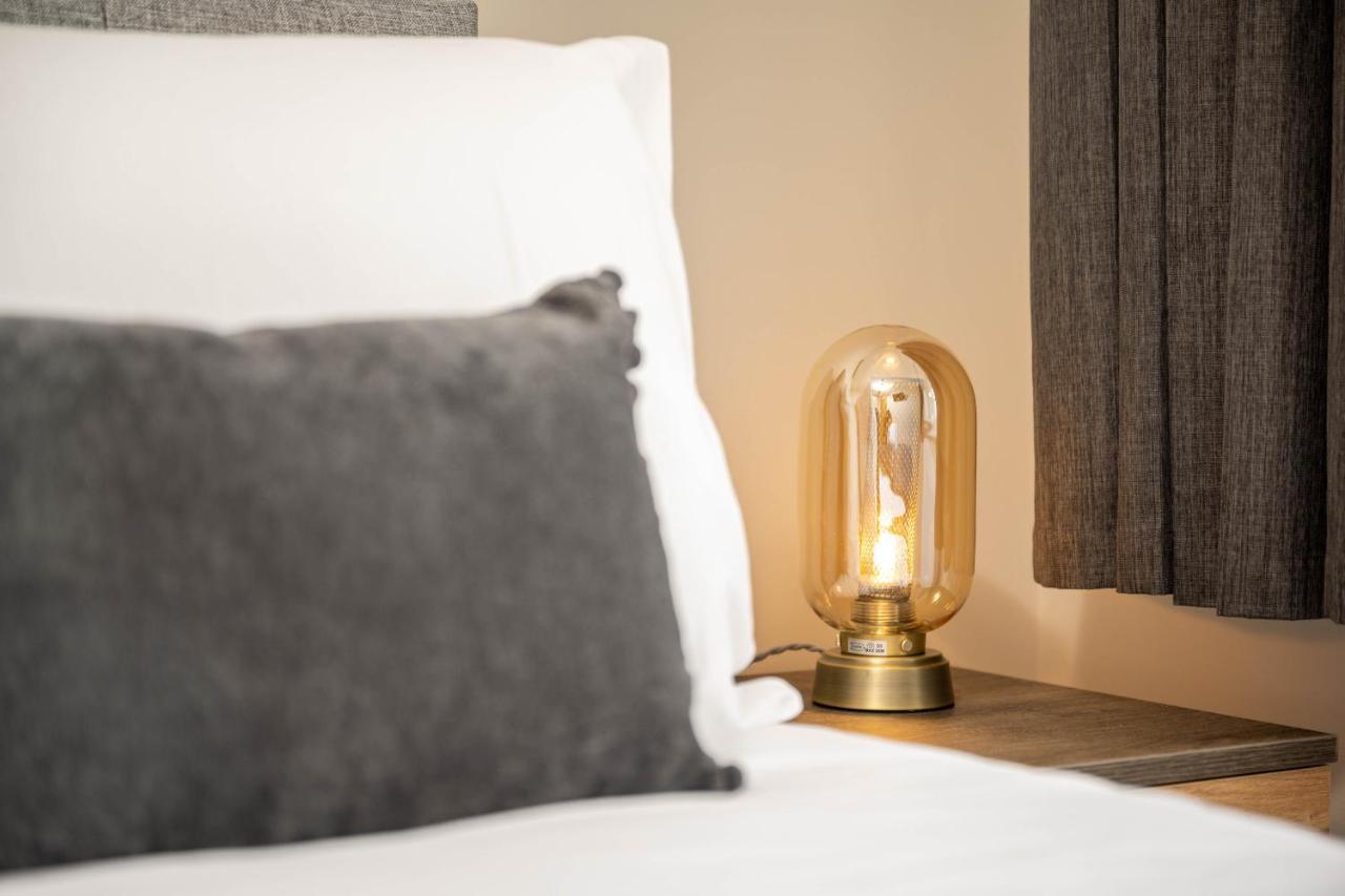 The Oaklands - Luxury Spacious 6-Bed, Near Solihull, Birmingham City, Jlr, Nec, Airport, Resorts World, Hs2 Экстерьер фото