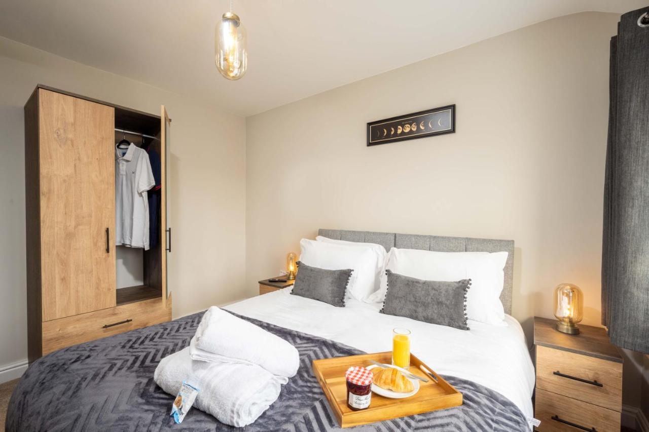 The Oaklands - Luxury Spacious 6-Bed, Near Solihull, Birmingham City, Jlr, Nec, Airport, Resorts World, Hs2 Экстерьер фото