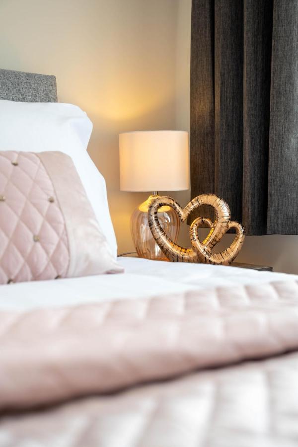 The Oaklands - Luxury Spacious 6-Bed, Near Solihull, Birmingham City, Jlr, Nec, Airport, Resorts World, Hs2 Экстерьер фото