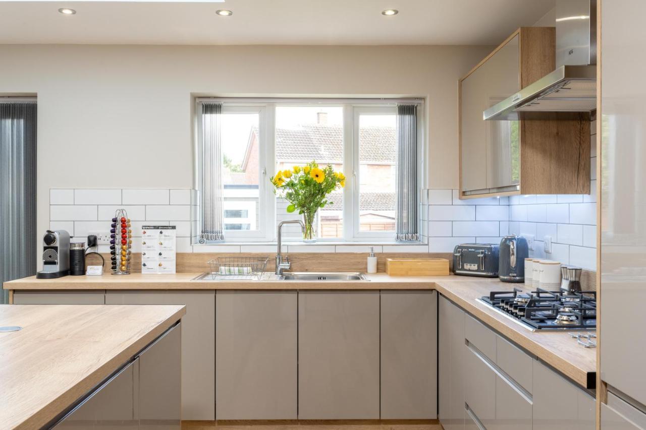 The Oaklands - Luxury Spacious 6-Bed, Near Solihull, Birmingham City, Jlr, Nec, Airport, Resorts World, Hs2 Экстерьер фото